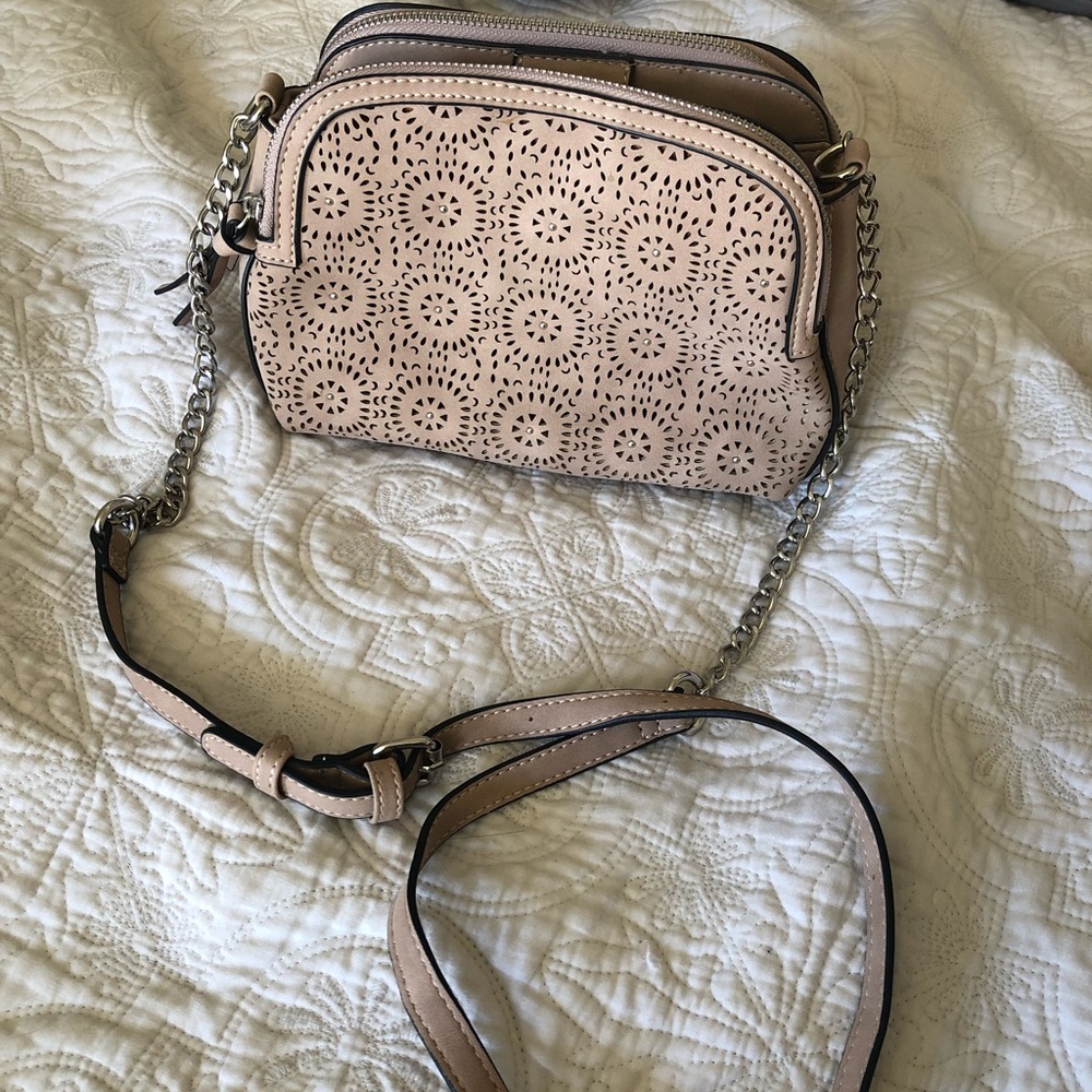 Grayish nude crossbody w adjustable strap